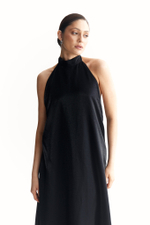 Платье с открытой спиной