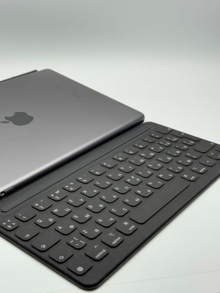 iPad 8 32Gb + Magic Keyboard