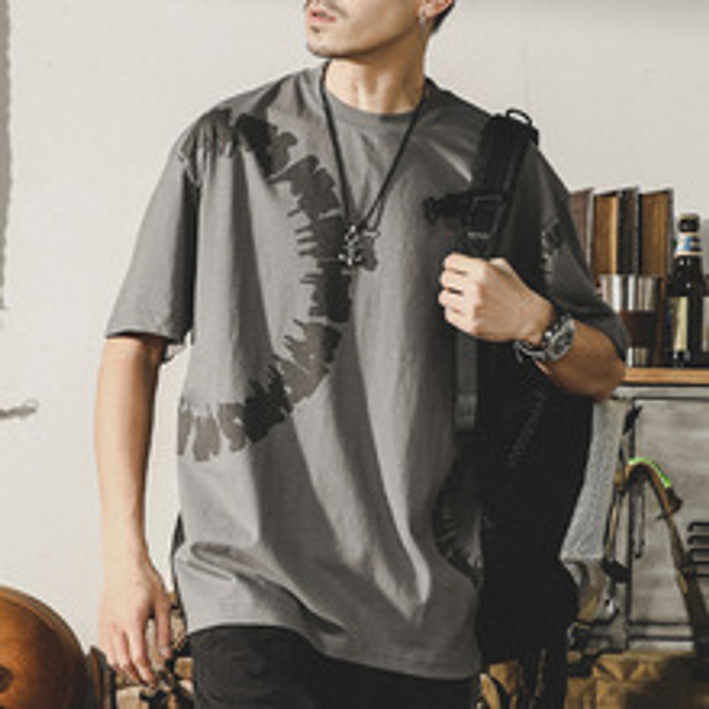 Футболка мужская с короткими полусечёнными рукавами летняя свободная.