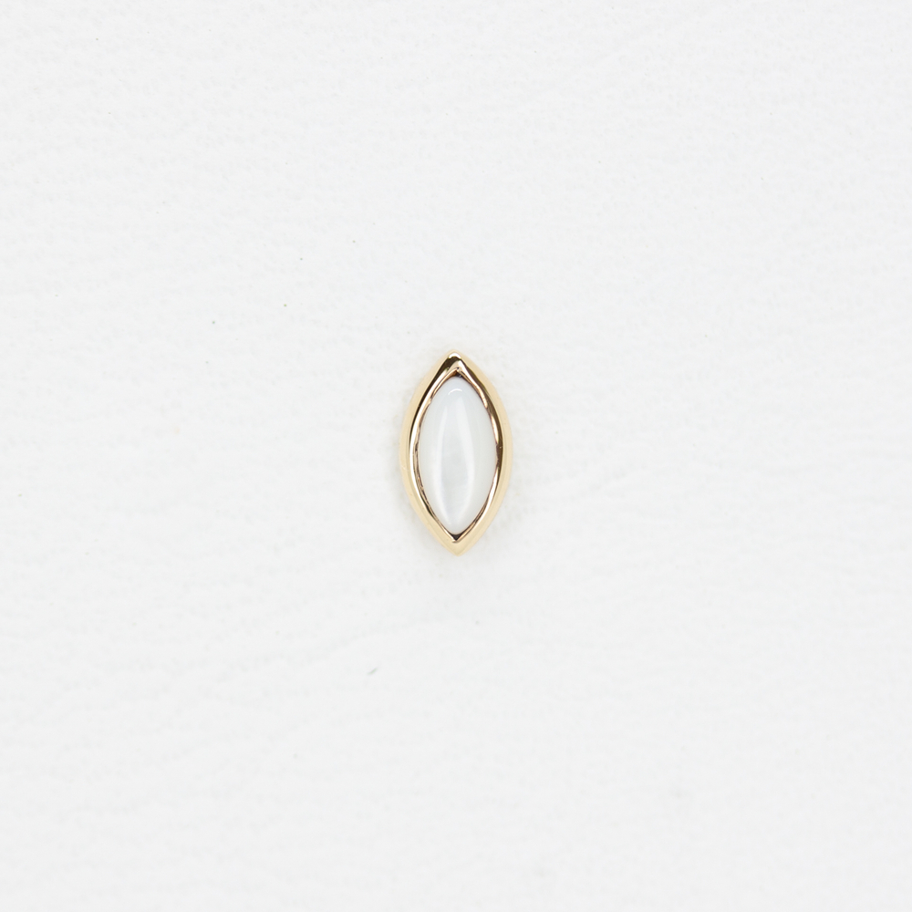 Leaf tops with natural stone