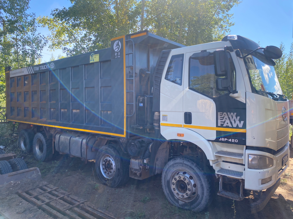 FAW J6 8x4 Самосвал СА3310Р66K24T4E5