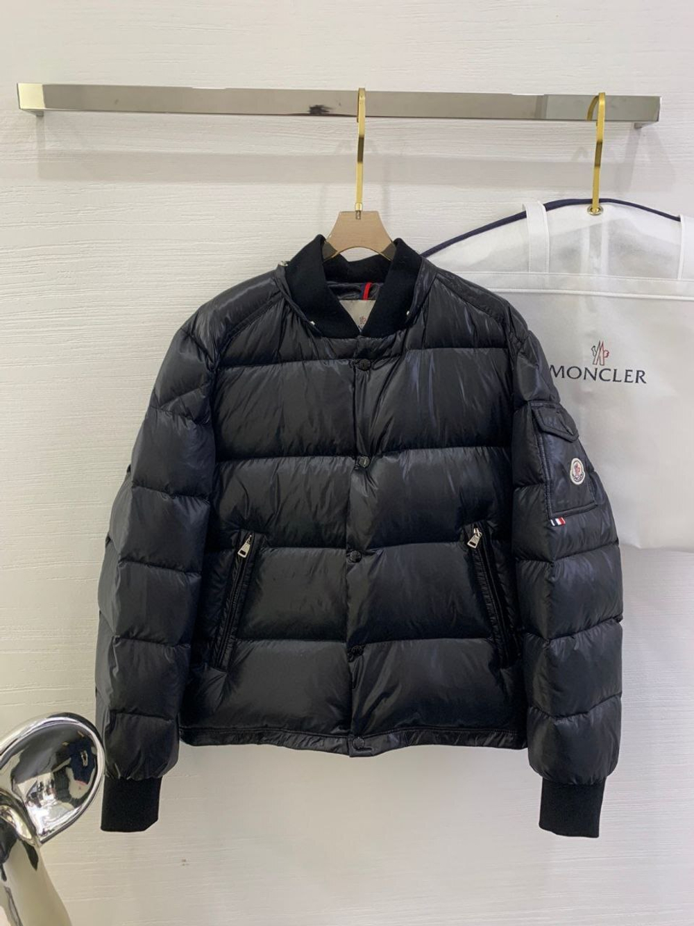 Пуховик Moncler