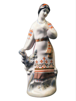 Фарфоровая статуэтка "Цветет терн" Полонное ЗХК