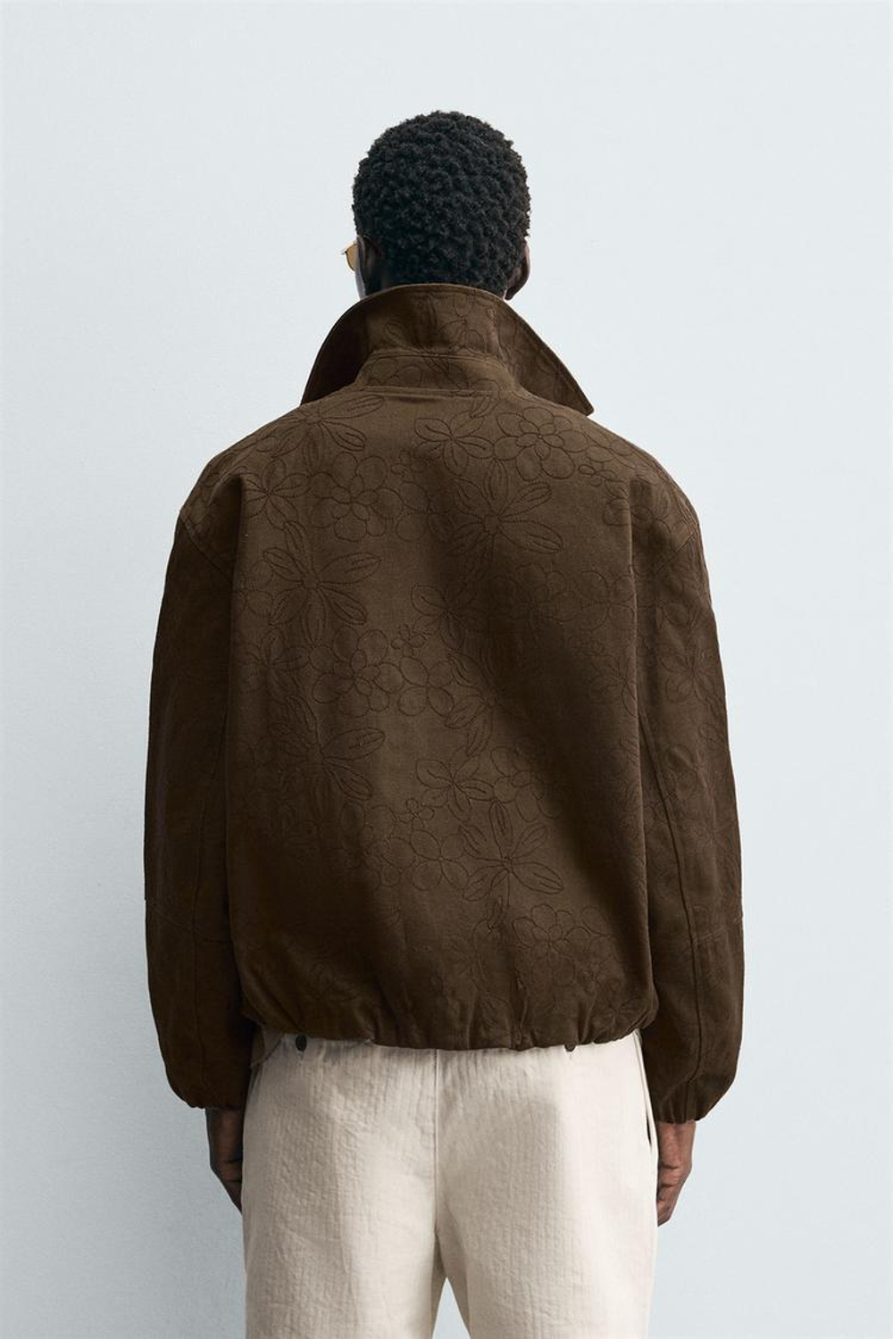 ZARA КУРТКА С ЦВЕТОЧНЫМ РИСУНКОМ, ШОКОЛАДНЫЙ