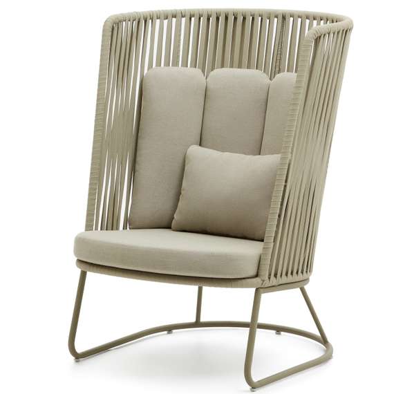 Уличное плетеное кресло Saconca с высокой спинкой