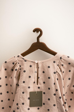 ZARA ZARA TIMELESS — ПЛАТЬЕ В ГОРОШЕК, ЦВЕТ РОЗОВОГО МЕЛА