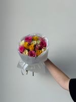 Букет из розы разных оттенков (35см) 15 шт