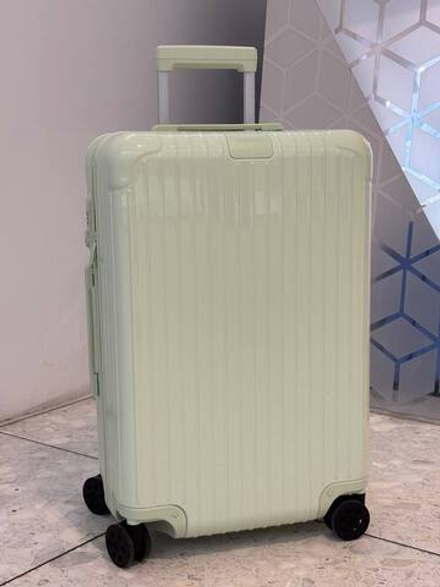 Чемодан Rimowa