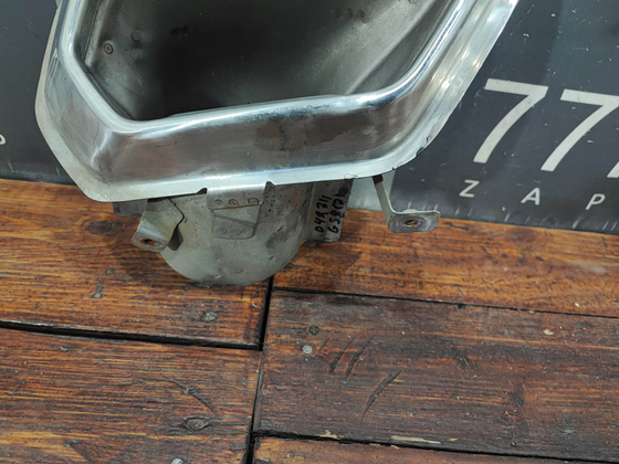 Насадка глушителя левая GAC GS8 2 21-нв Б/У Оригинал 7106091DRS0100