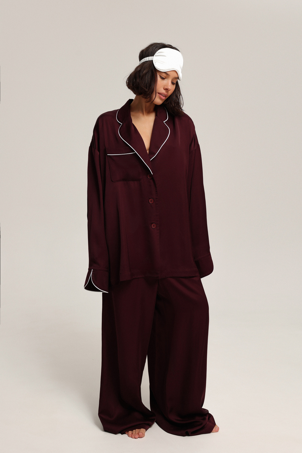 Брюки атласные