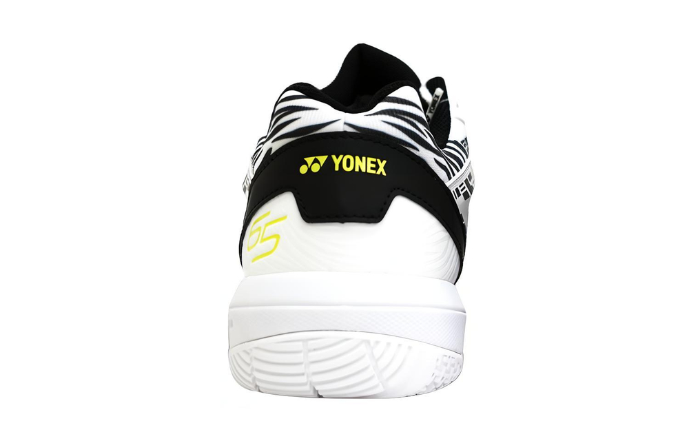 YONEX 65 3 Textile, Synthetic Leather Comfortable Low top Badminton Shoes Men"s Black White Tiger Print