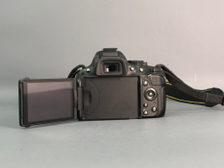 Nikon D5100 33.000 кадров