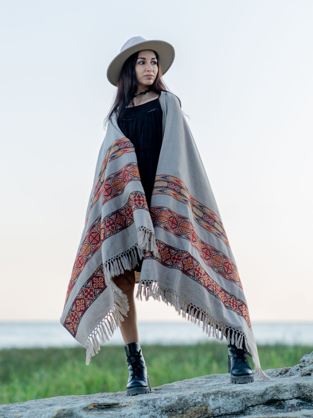 Шаль Куллу (серый)