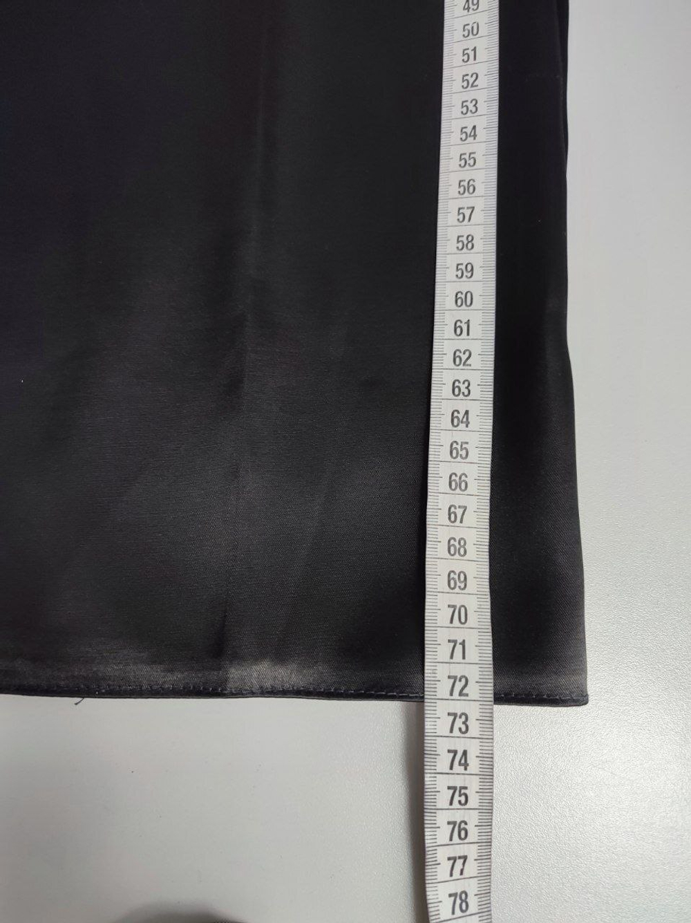 Брюки атласные 50 размер, с браком