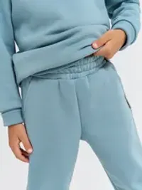 Джоггеры "Ниагара" с карманами утепленные