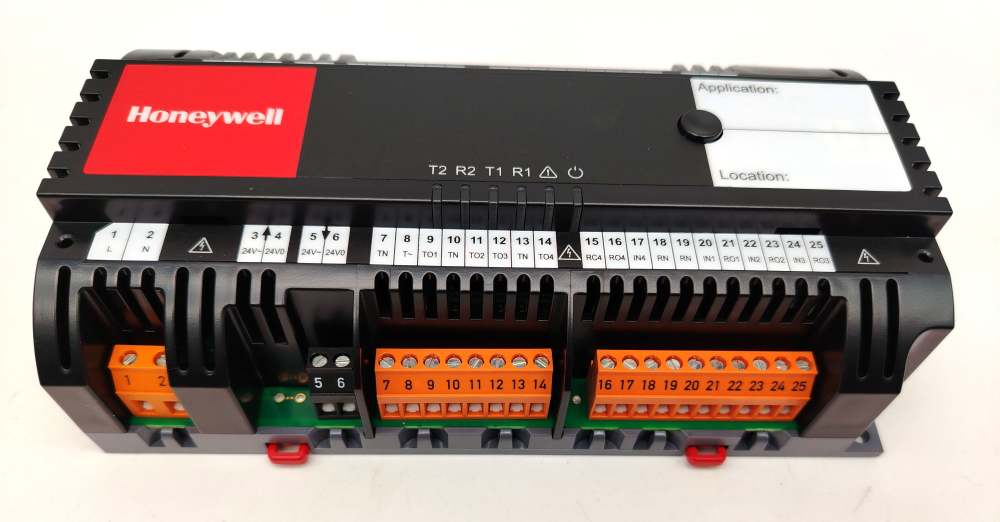 Контроллер для управления фанкойлами и климатом помещения Honeywell CPO-RL4 BACnet MS/TP 230VAC