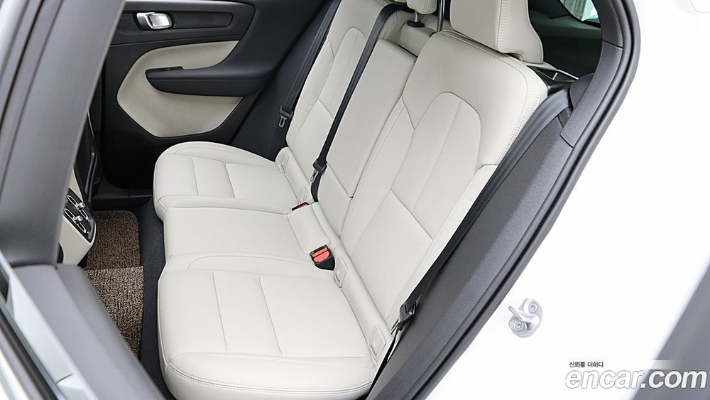 Volvo XC40 B4 Ultimate Bright (07.2023)