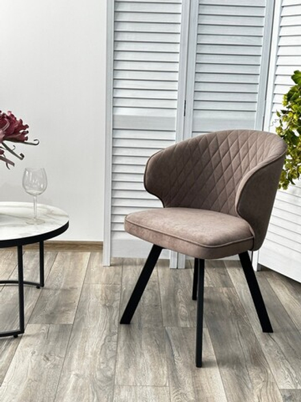 Стул М-City DISAUR Скат (Skat) поворотный на поворотный на 360 градусов, B5 Капучино, Велюр, Черный каркас