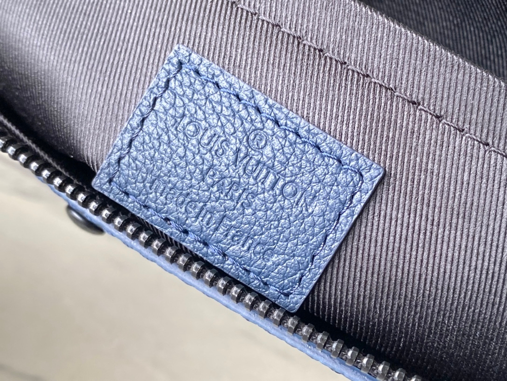 Louis Vuitton Pochette To-Go
