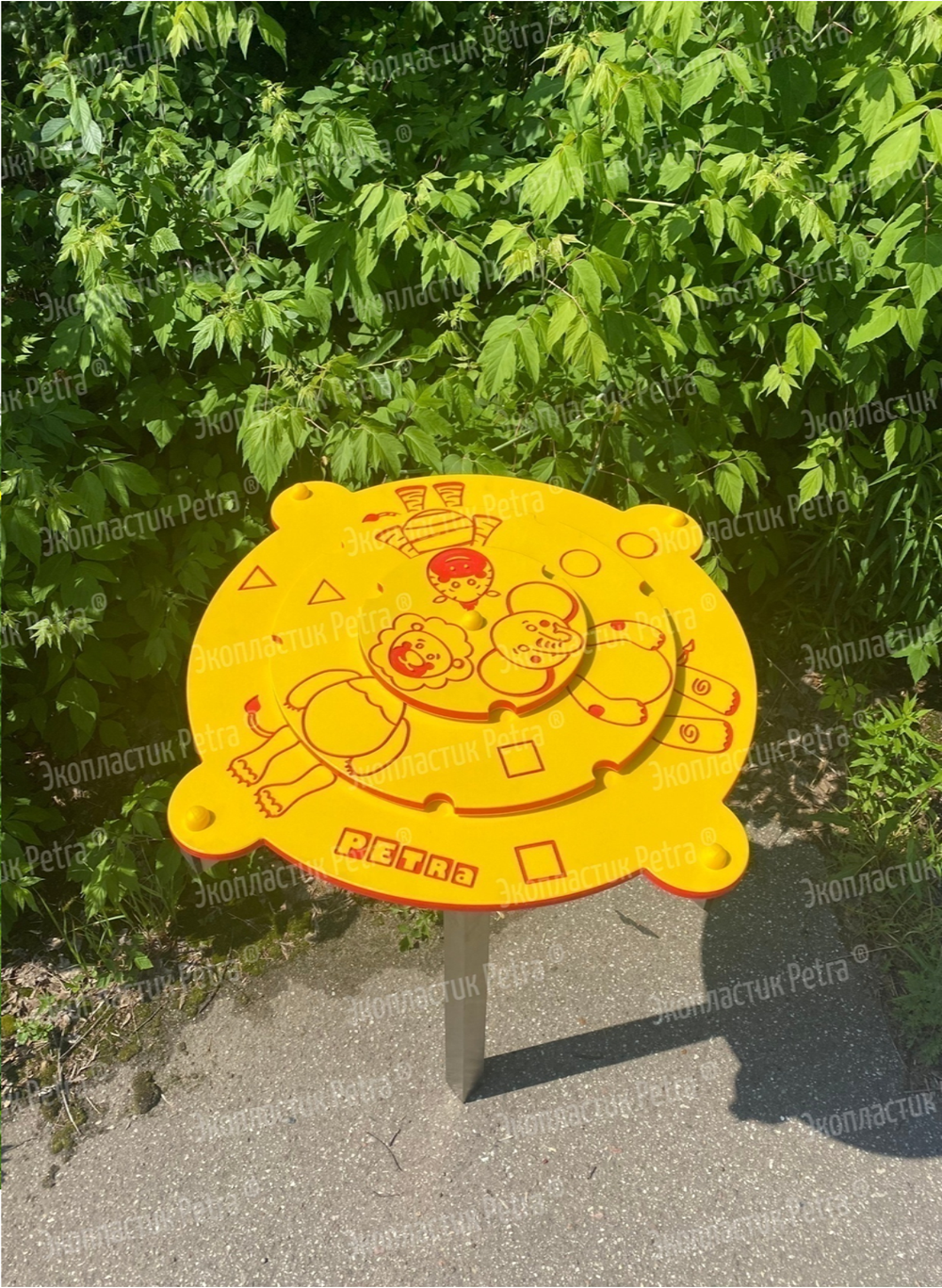 Уличный развивающий стол Собери зверушку