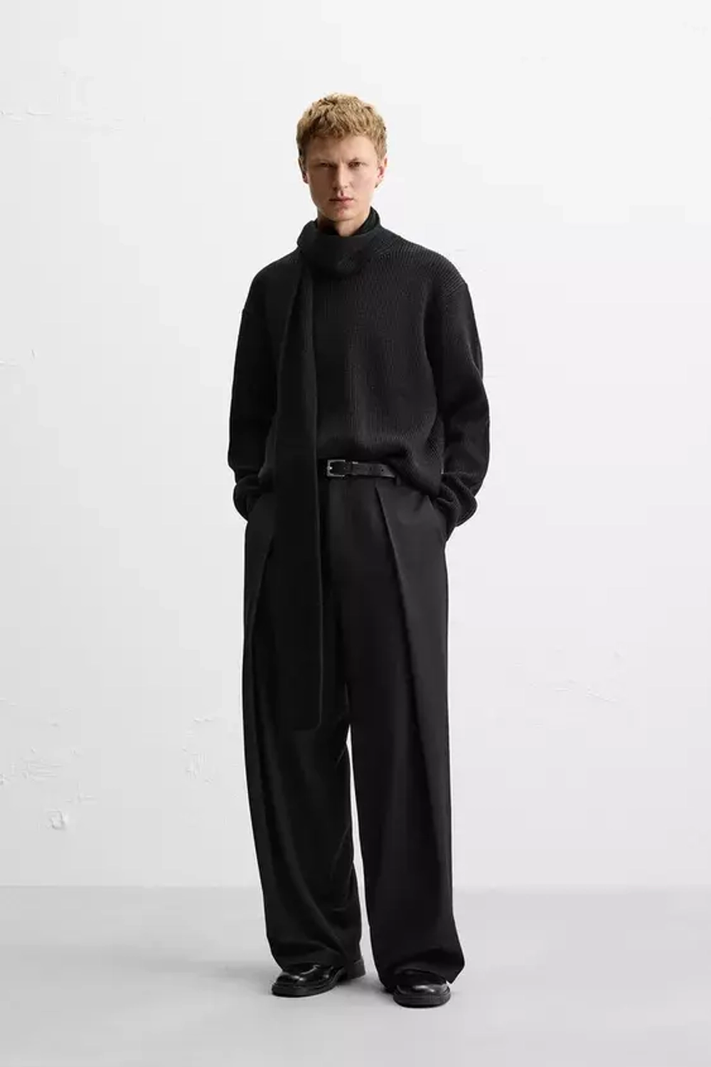 ZARA БРЮКИ WIDE-LEG СО СКЛАДКАМИ, ЧЕРНЫЙ