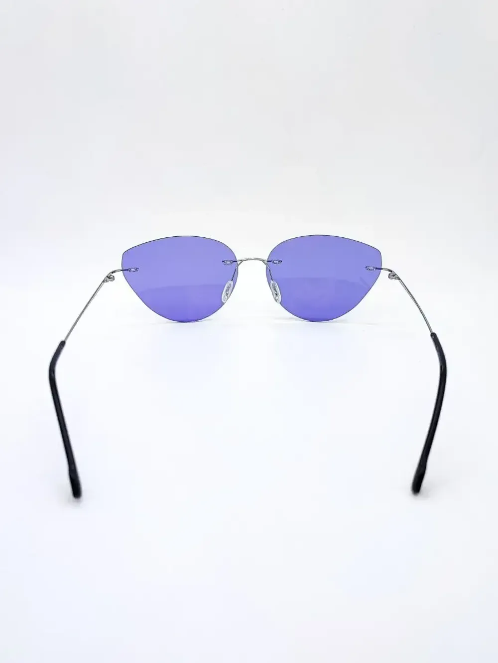 Титановые солнцезащитные очки с поляризацией