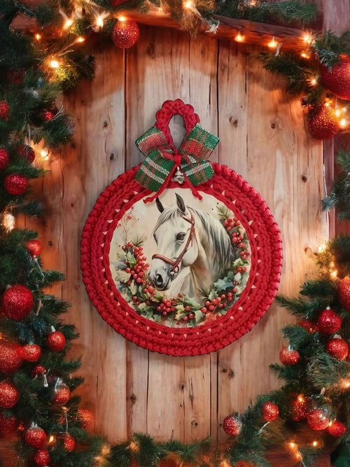 Панно Красная огненная лошадь символ года 2026