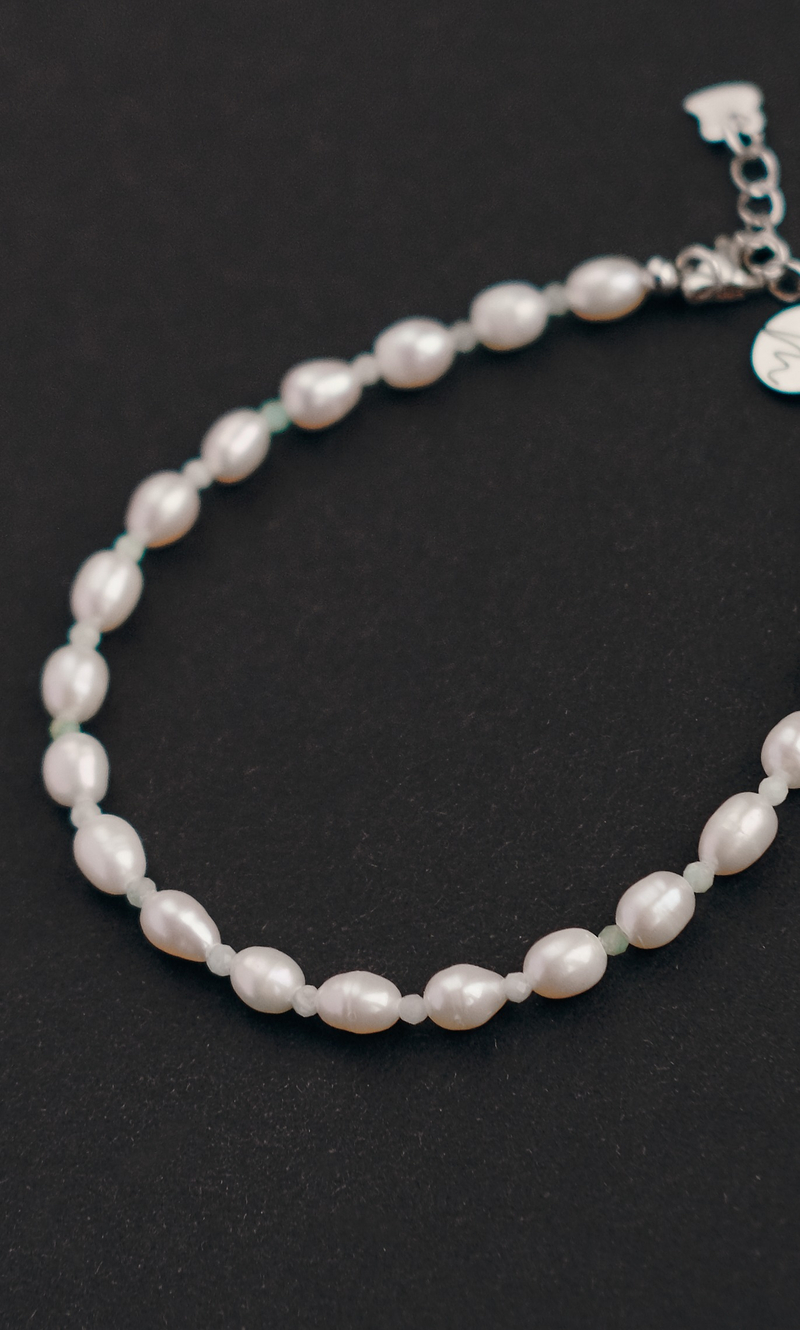 Браслет "Memo about Summer" из жемчуга рис с амазонитом, на замочке серебро 925