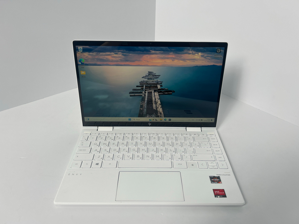 Ноутбук-трансформер HP ENVY x360 Convertible 13-ay0023ur (22M55EA) 13.3"/AMD Ryzen 5 4500U/RAM 8 GB/SSD 512 GB/Radeon Graphics/1920x1080/IPS/Windows 10/Подсветка кл-ры:LED/Белый. Состояние: B2