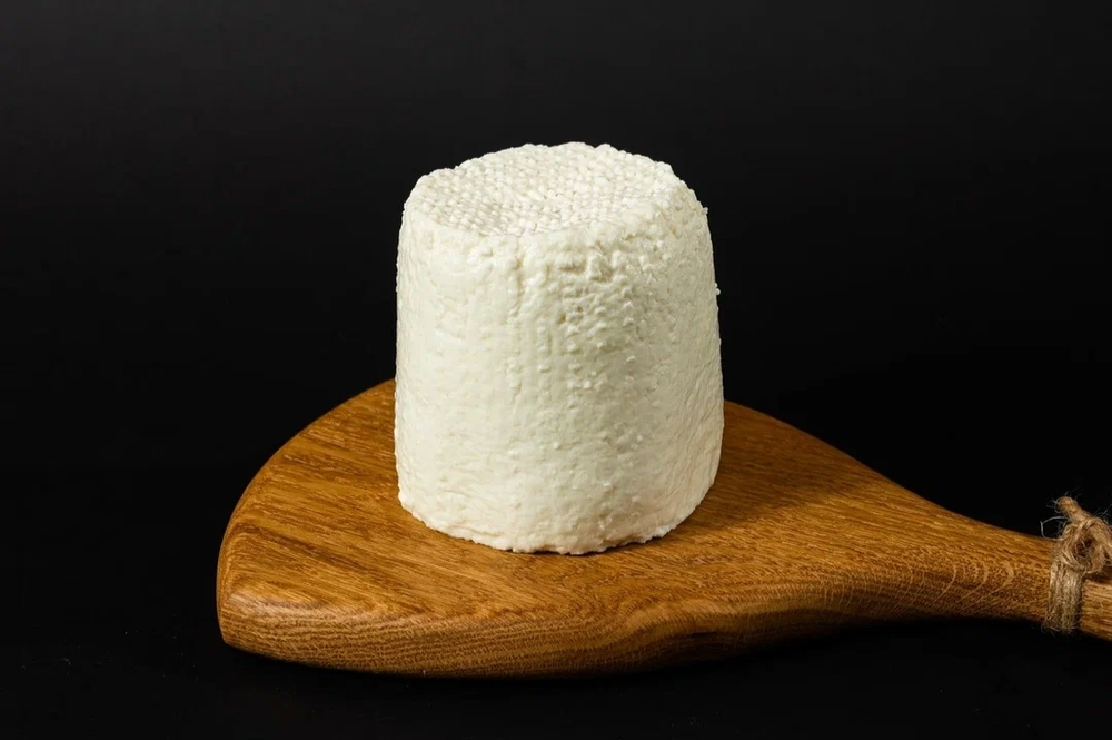 Сыр Адыгейский мягкий фермерский Зубцовское подворье