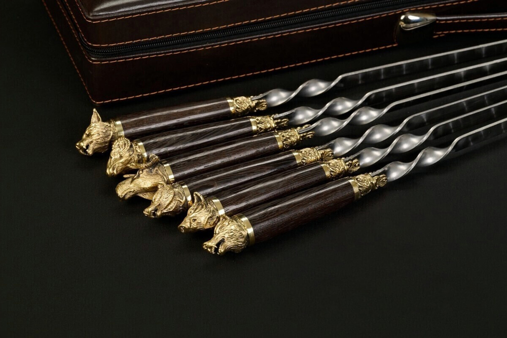 Подарочный набор шампуров в кейсе "Медведь"