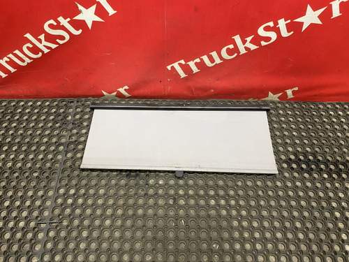 Солнцезащитная шторка 2019г