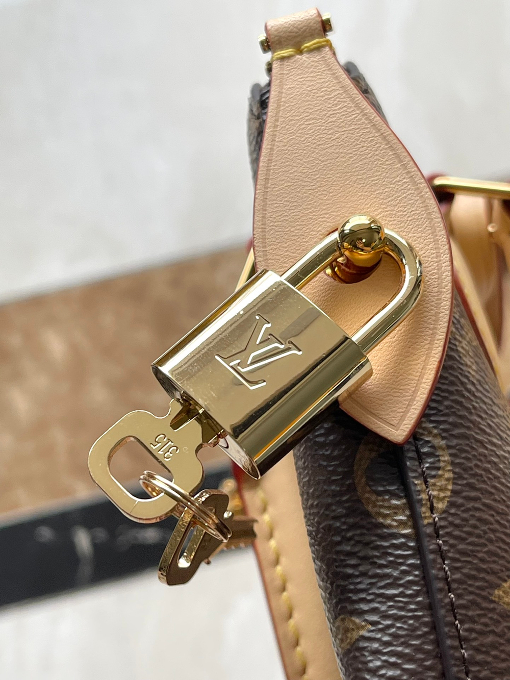 Louis Vuitton Lockit BB