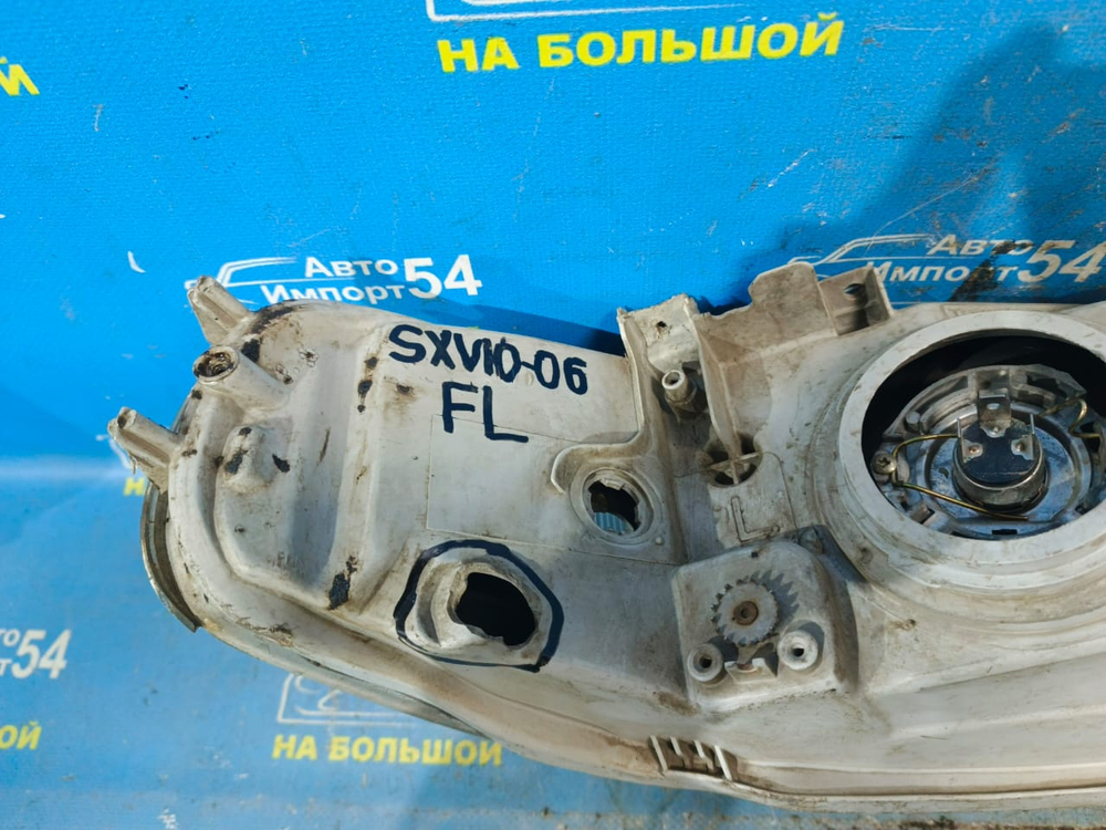 Фара передняя левая TOYOTA CAMRY 1993