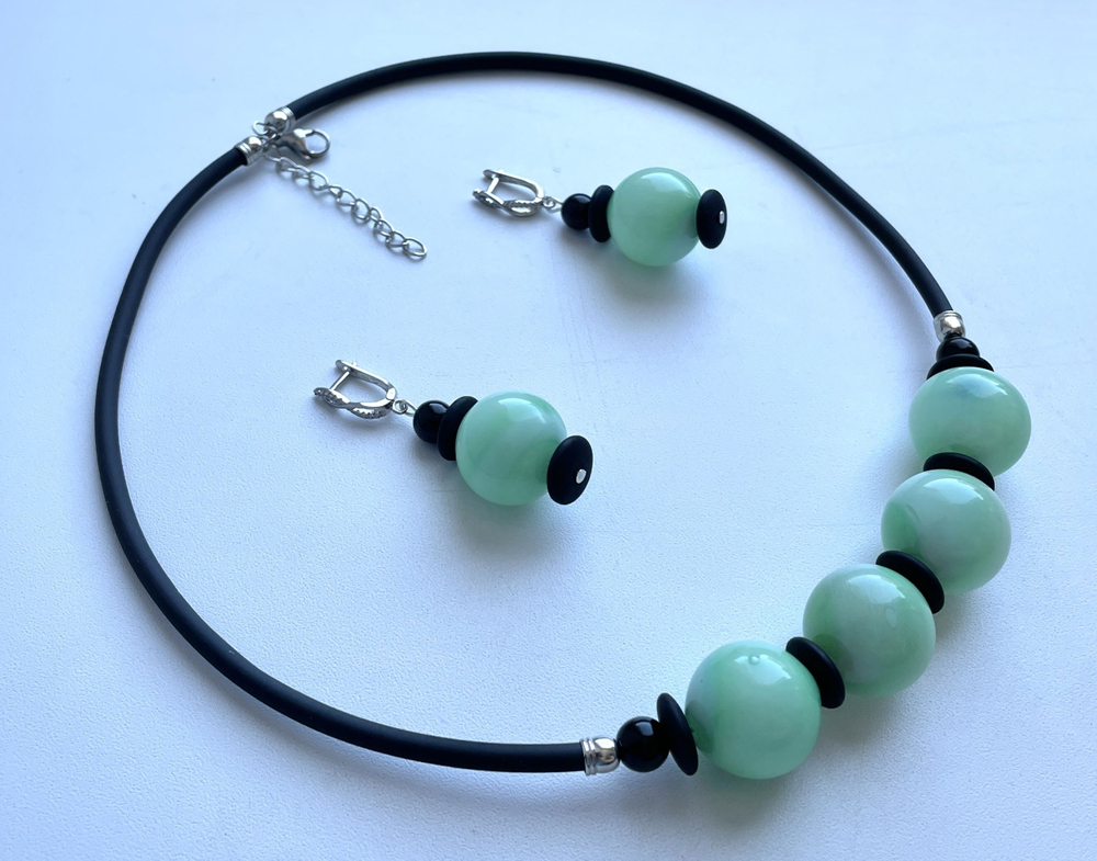 Комплект украшений из муранского стекла