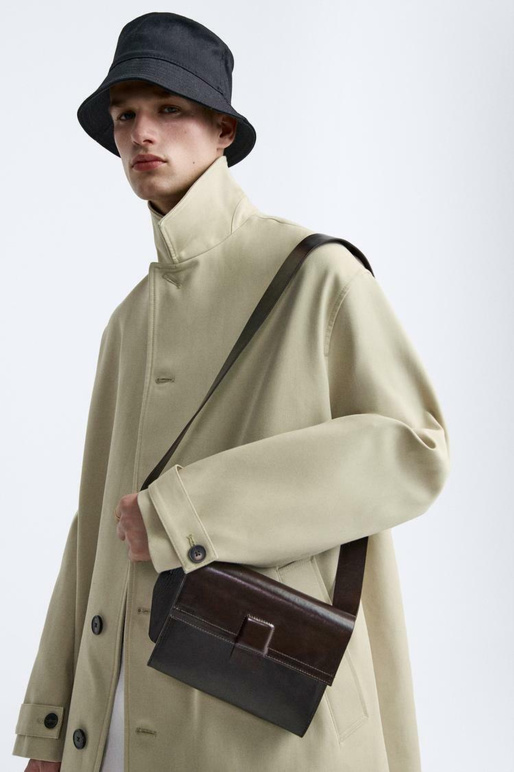 ZARA ОДНОТОННАЯ КОЖАНАЯ СУМКА, БОРДОВО-КРАСНЫЙ