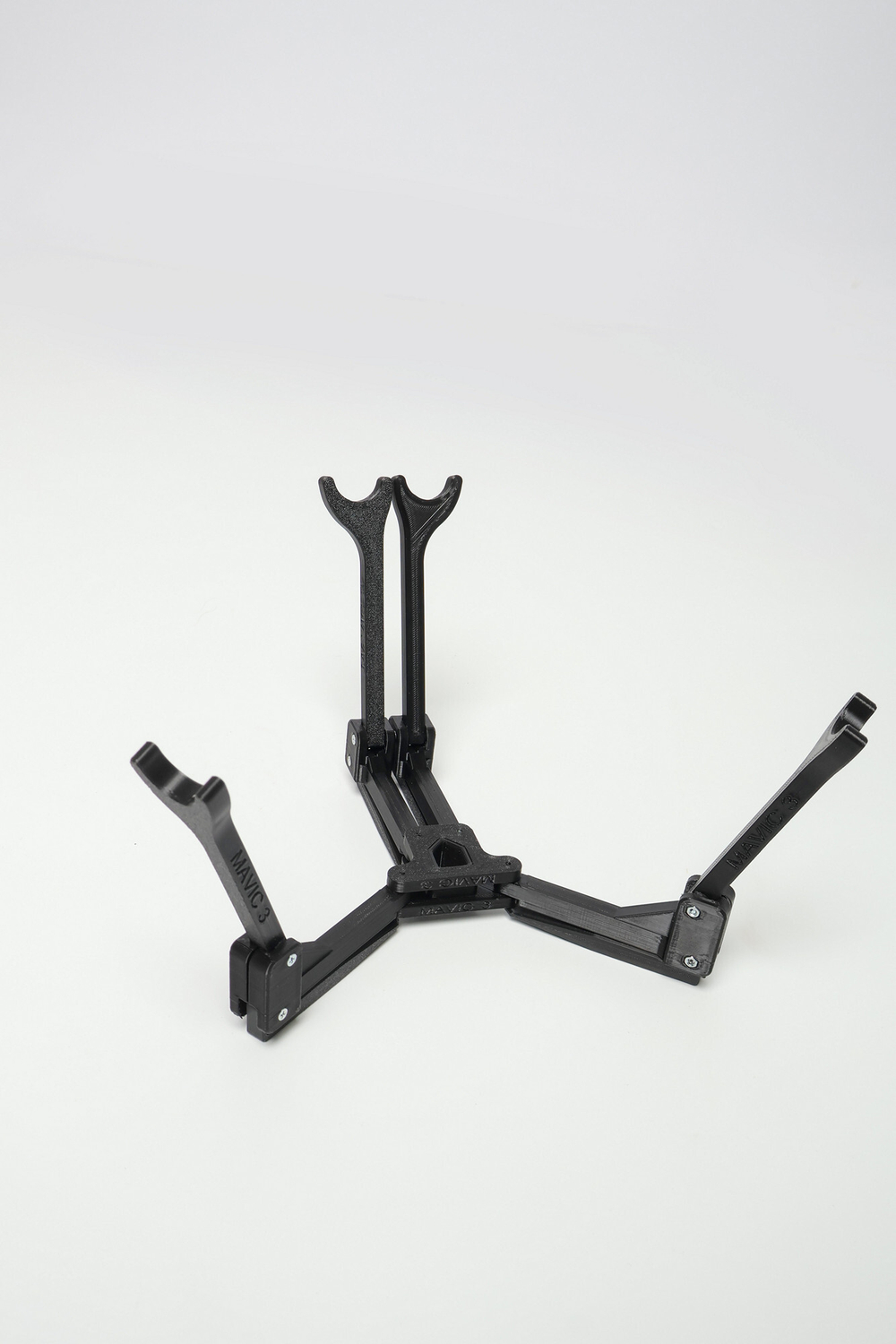 Унивeрcaльнaя плaтфоpма для взлета дpонoв DJI и FРV малая