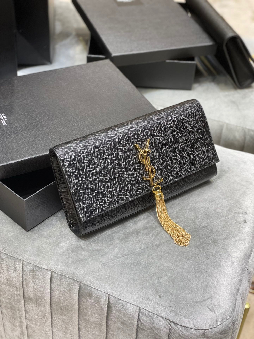Saint Laurent Kate Clutch 27 cm