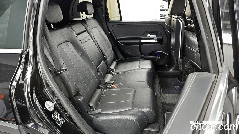 Mercedes-Benz GLB-Class X247 GLB220 (11.2020)
