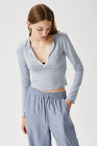 Джемпер на пуговках VAULT