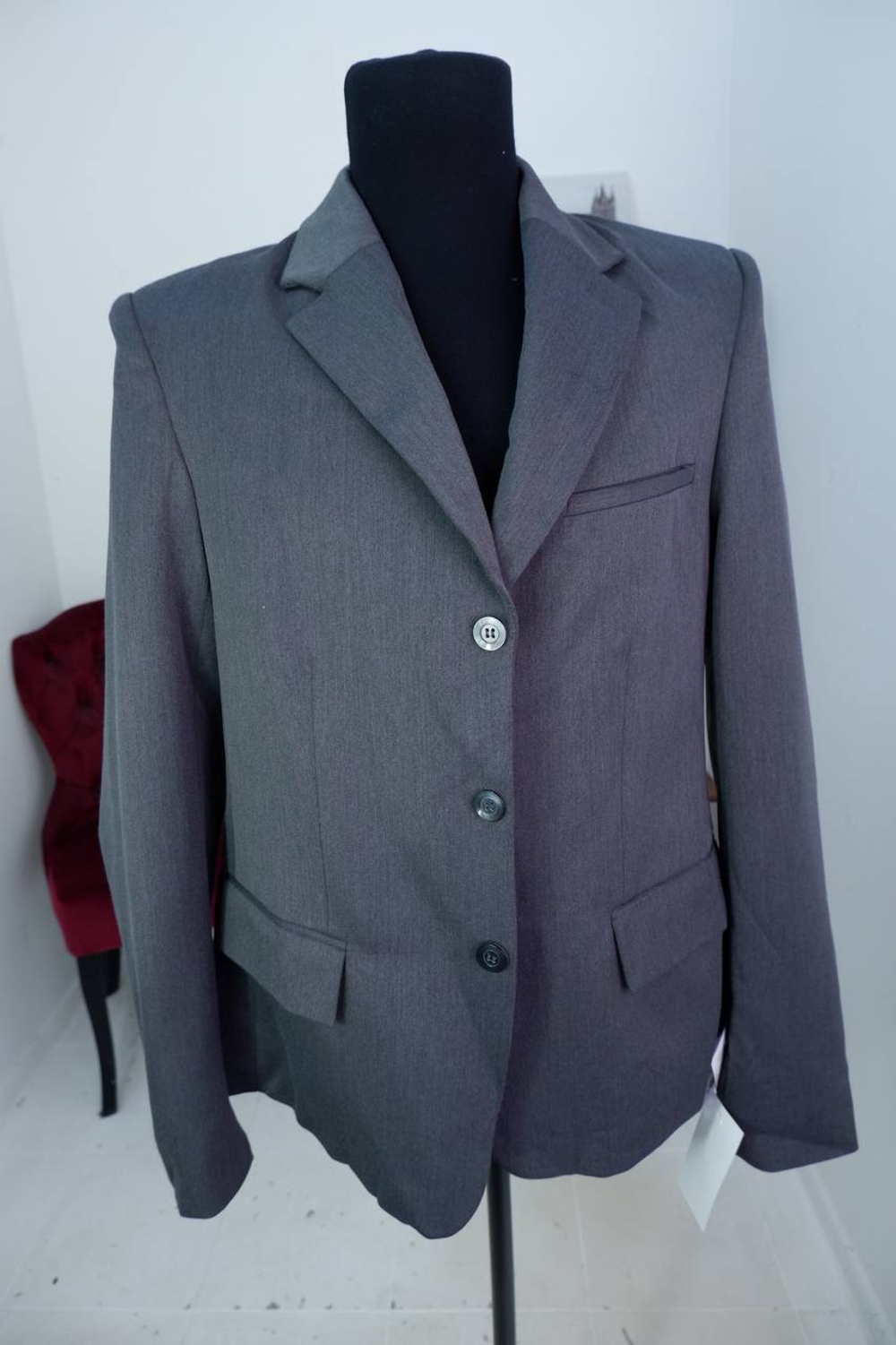 Пиджак Nataly-style удобный, маркировка 188-100, визуально на 50 размер, новый