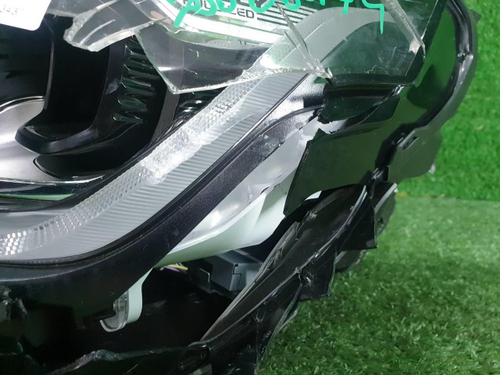 Битая Фара левая Geely Coolray (2019-2023) LED
