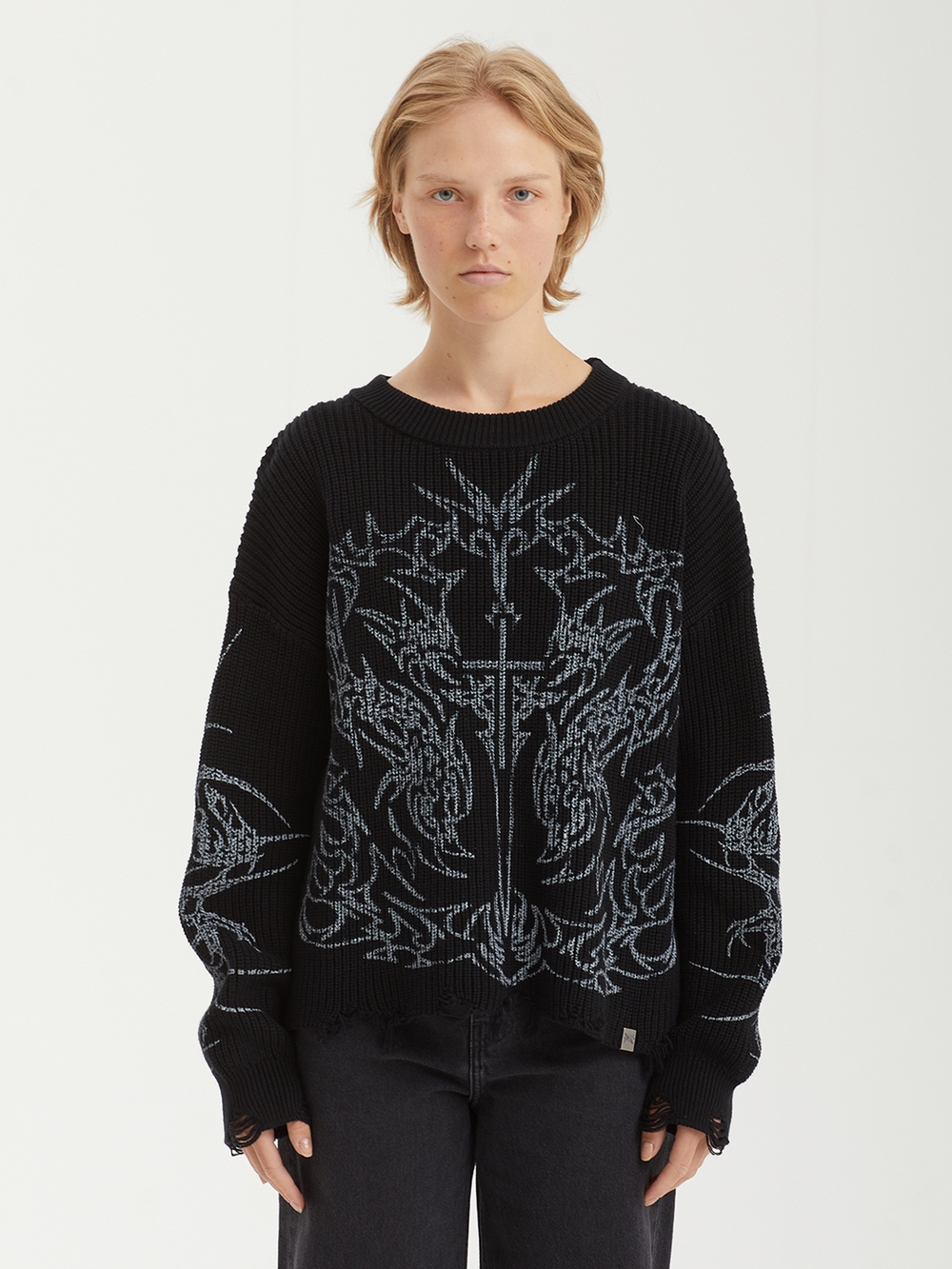 Женский Свитер (Round-neck) Skyra Black Washed Sigil Cross Graphic