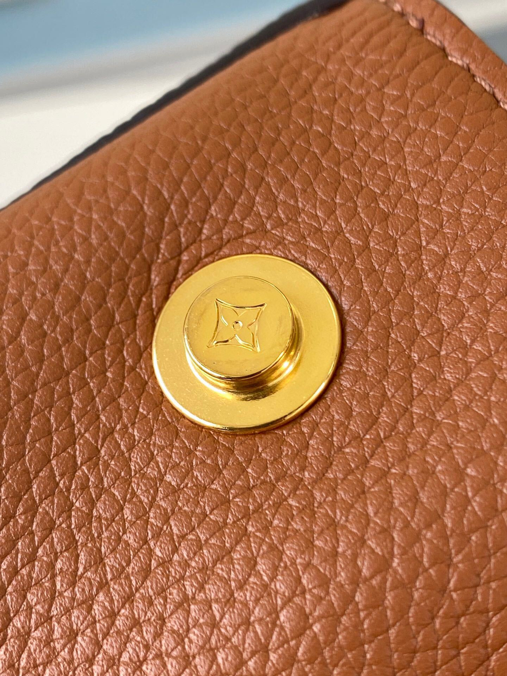Louis Vuitton Fold Tote MM