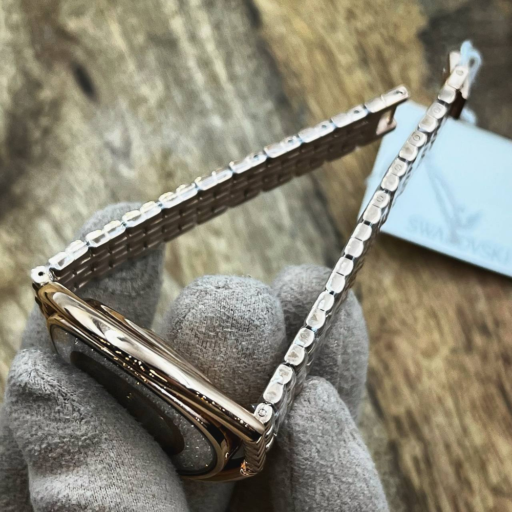 Часы Swarovski