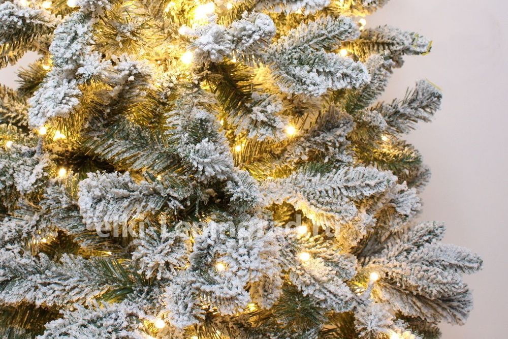 Заснеженная ель с гирляндой «Барокко» теплый свет (Литая+пвх) 150 см / 1,5 м