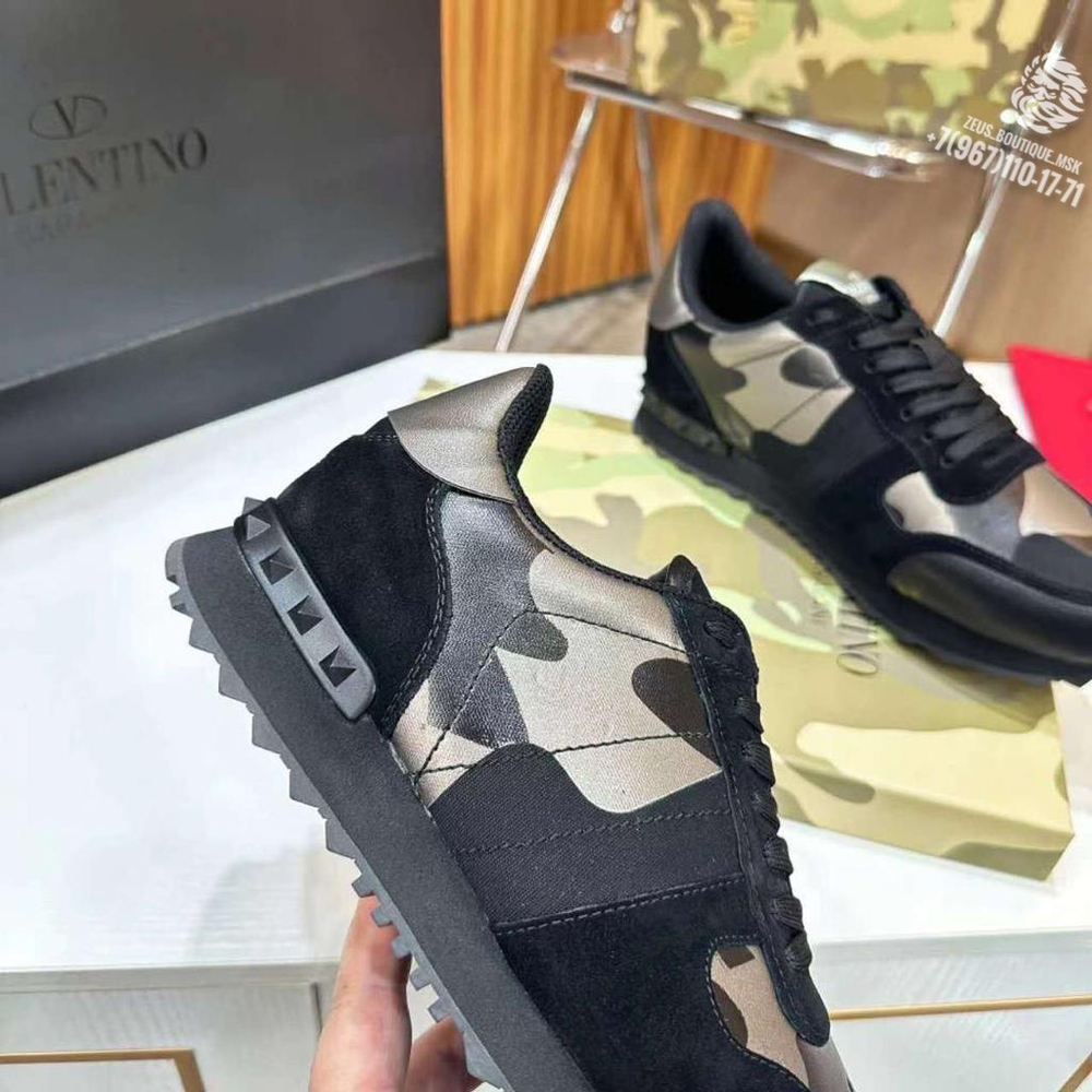 Кроссовки Valentino