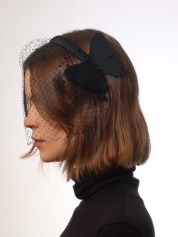 Вуаль классическая с бабочкой из шелка