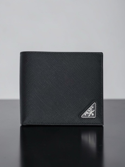Кошелёк Prada