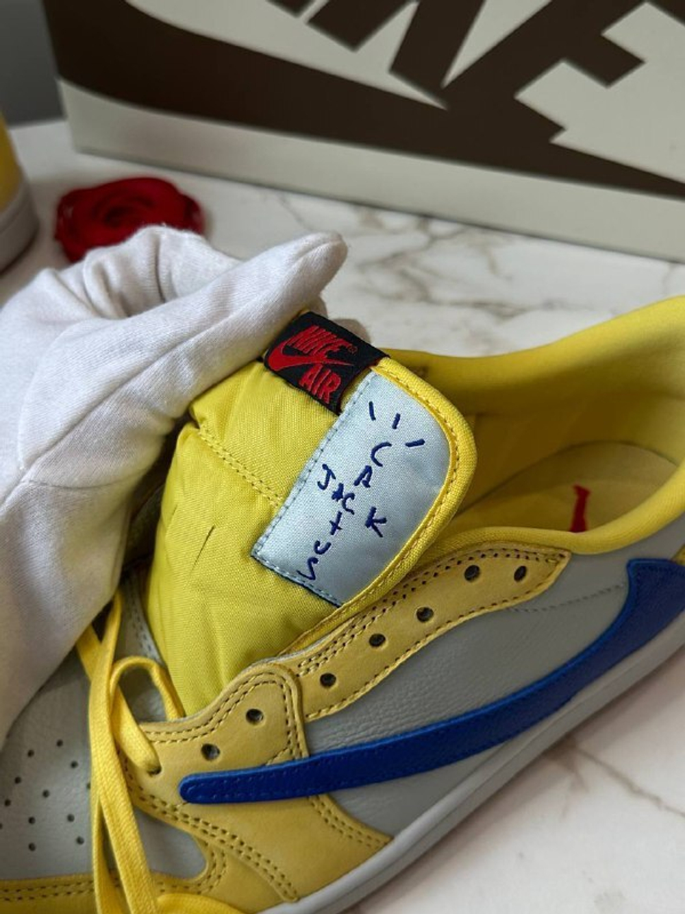 Кроссовки NIKE AIR JORDAN